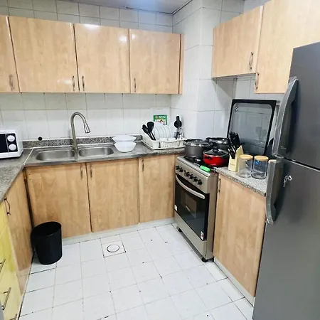 Newly Furnished Cozy One Bed Room Apartment 2 Bathroom City View Дубай Экстерьер фото